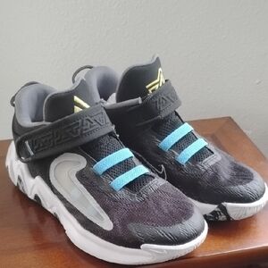 Kids | Nike Giannis Immortality 2 Low Black University Blue